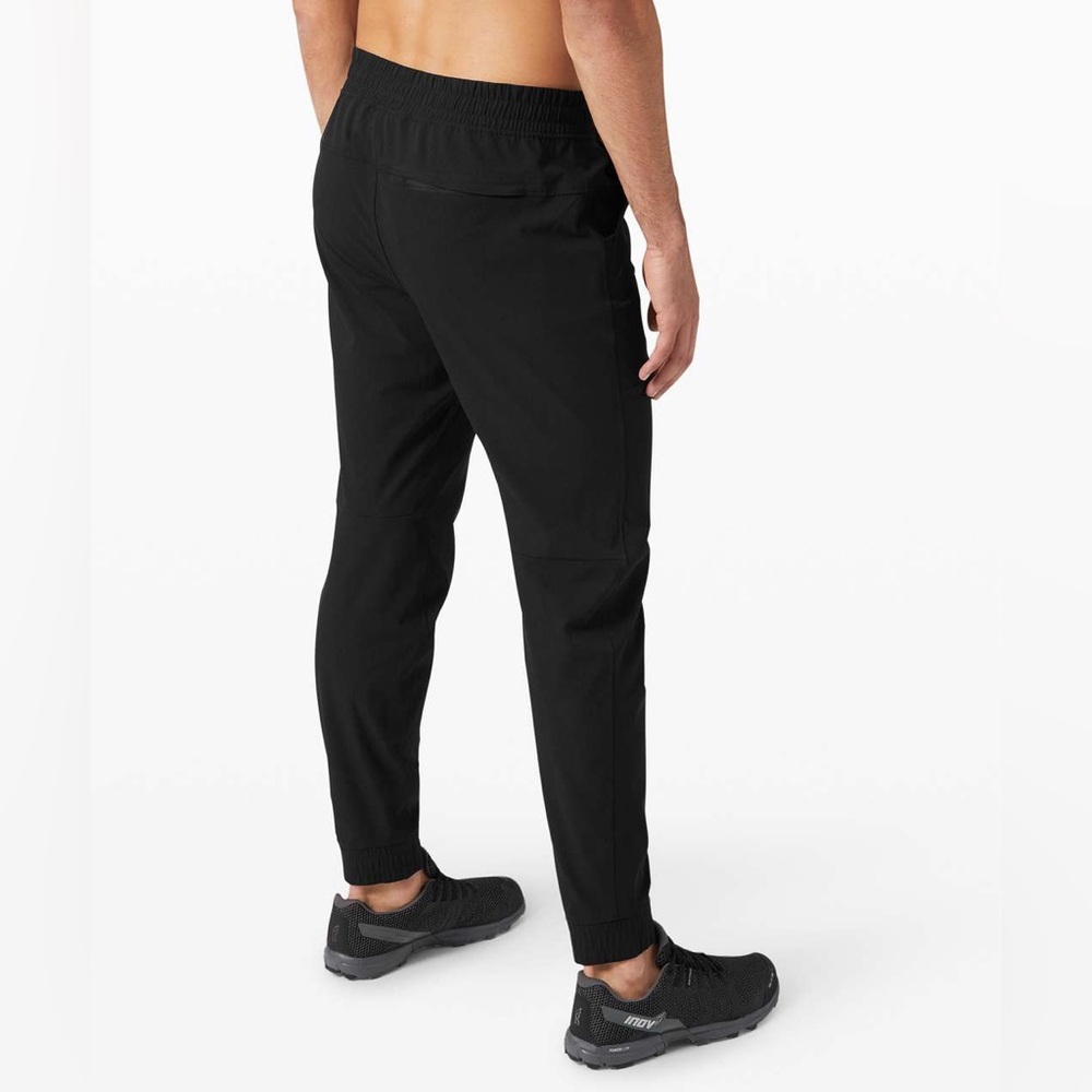 Lululemon Mens ABC jogger pants Black Elastic Waist Size Medium REPAIRED